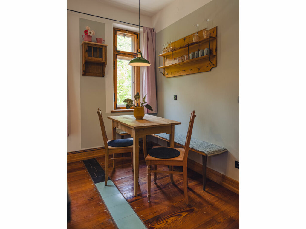 Apartment Franz Esstisch